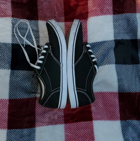 Back Vans - Picture 4 of 9